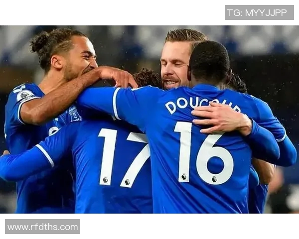 曼城与埃弗顿精彩对决回顾PPTV录像全程回放分析