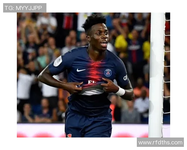 楚阿梅尼的崛起与挑战解析：从年轻天才到足坛新星的成长之路