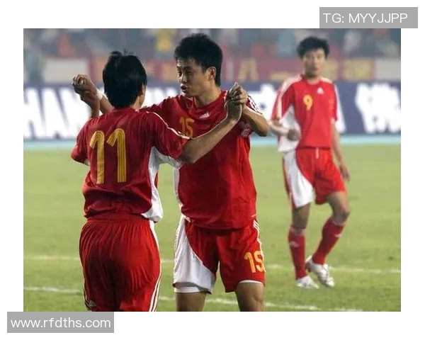 南京足球队的默契配合揭秘：从战术到团队精神的深度解析