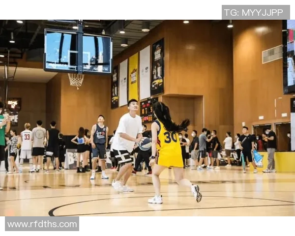 孙铭徽：从青涩新星到篮球场上的领军人物，见证中国篮球的崛起与辉煌