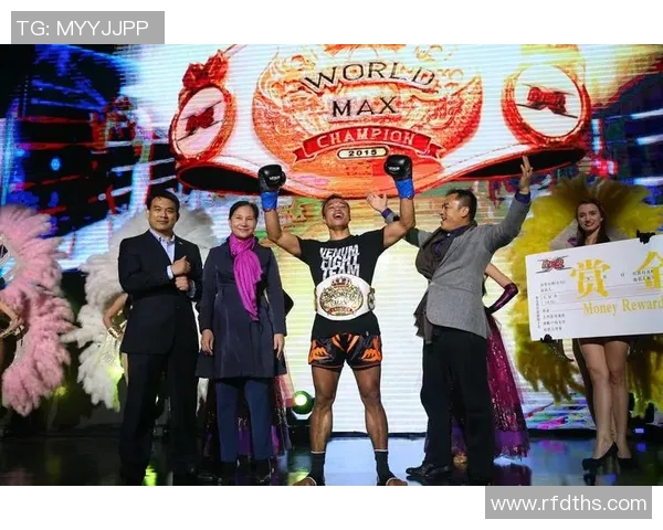 西提猜与吴雪松巅峰对决谁能在搏击赛场上笑到最后